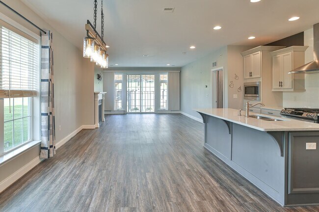 Building Photo - 3118 Grove Ct