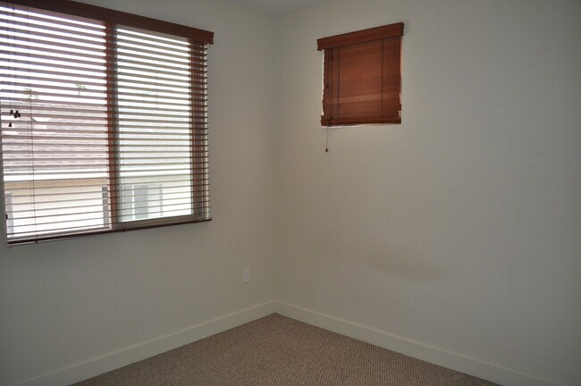 Building Photo - 4083 Morrell St