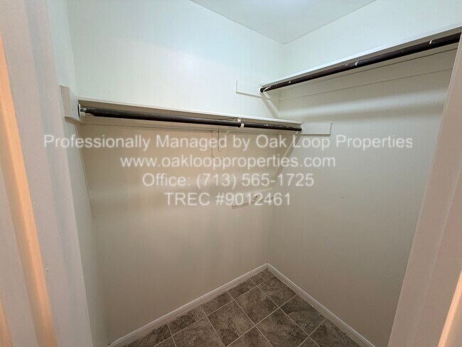 Building Photo - 1367 Gentle Bend Dr