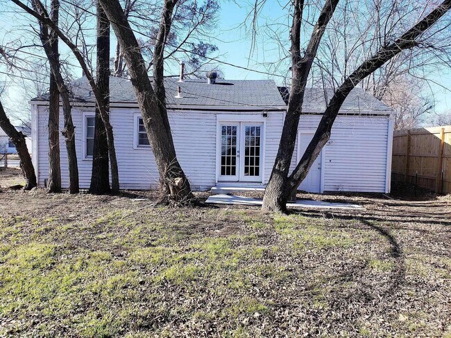 Building Photo - 4626 S Laclede St
