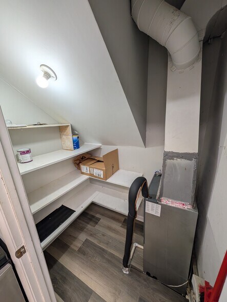 Building Photo - 602 McPherson Cir