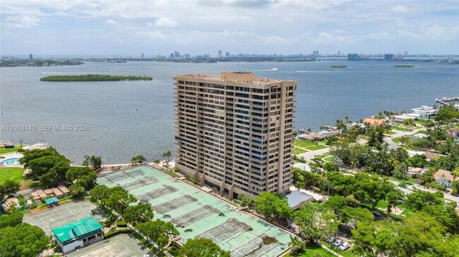 Building Photo - 11113 Biscayne Blvd