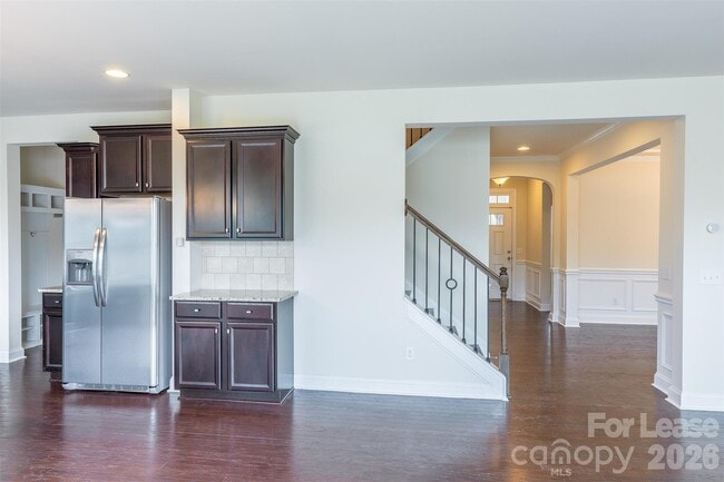 Building Photo - 1310 Middlecrest Dr NW