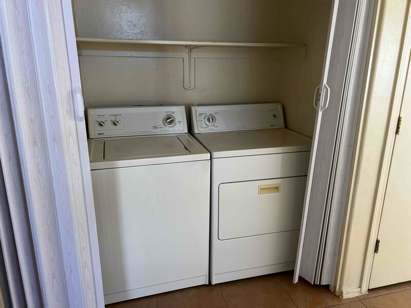 Building Photo - 3430 N Fontana Ave