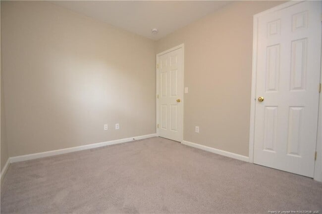 Building Photo - 600 Walnut Woods Dr
