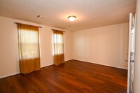 Building Photo - 26715 Mandrake Falls Ct