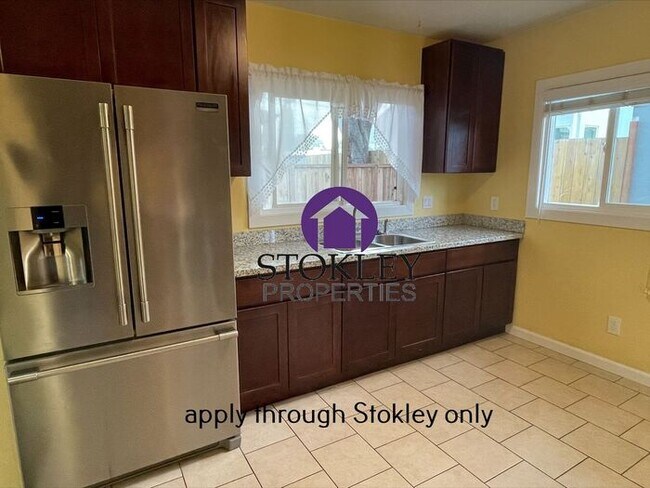Building Photo - Stokley Properties Presents 608 B Street A...