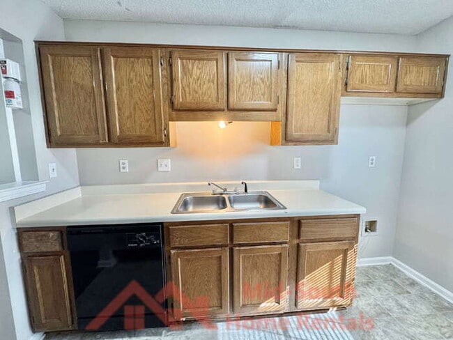 Building Photo - 5528 Ginners Dr