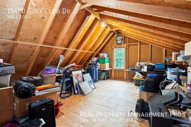 Building Photo - 15480 Golf Club Dr