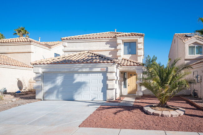 Building Photo - 2828 Edge Rock Cir