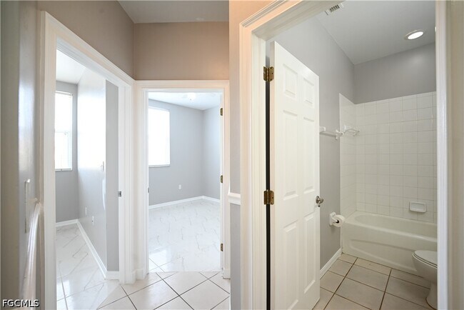 Building Photo - 15433 Bellamar Cir
