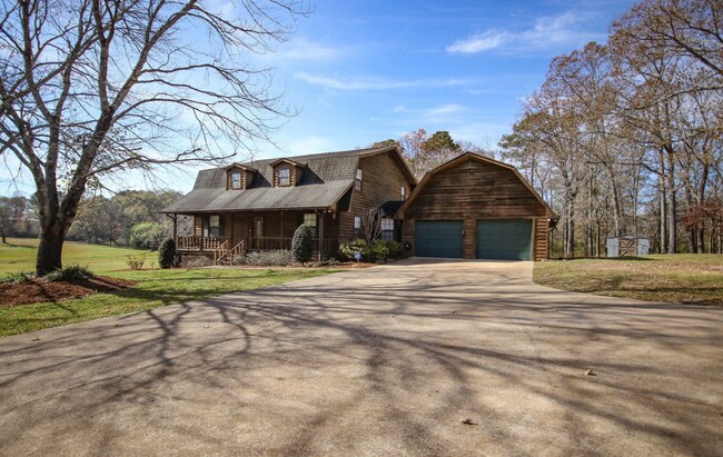 Primary Photo - 3700 N Airport Rd