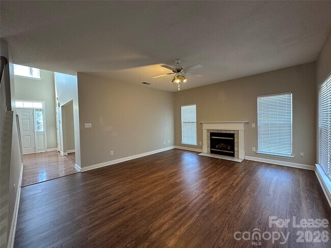 Building Photo - 5650 Berry Ridge Dr