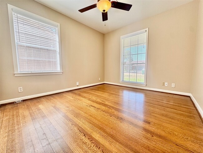 Building Photo - 1810 Mill Creek Dr