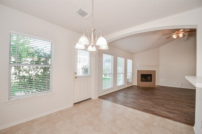 Building Photo - 3314 Rainport Cir