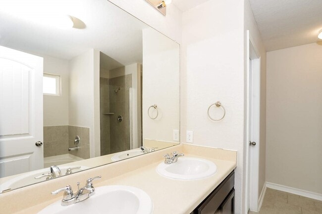 Building Photo - 9203 Savoy Sands