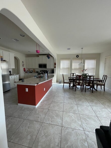 Building Photo - 3719 Venosa Ct