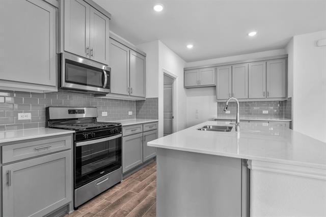 Building Photo - 801 Amenduni Ln