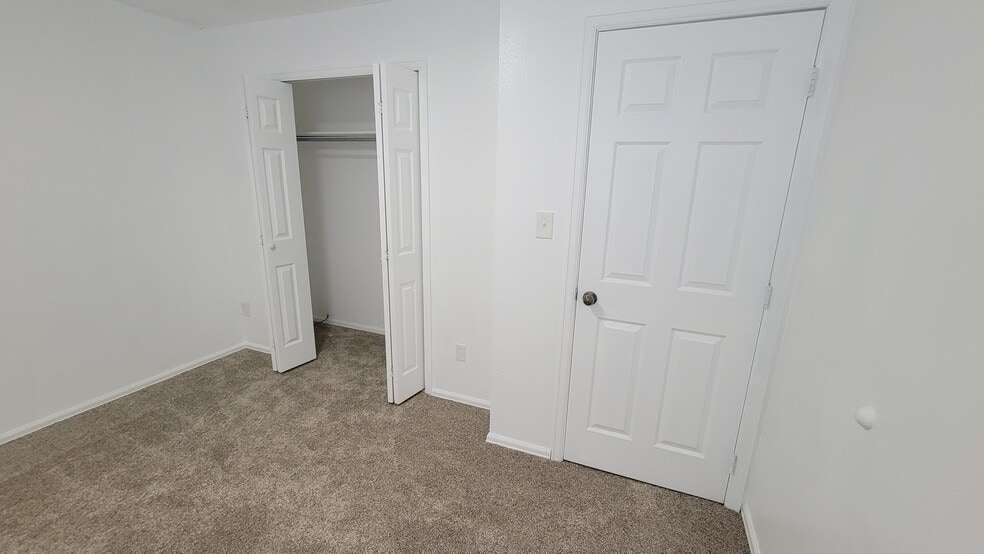 Back bedroom - recent new carpet - 6640 Provincial Dr