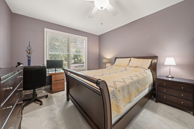 Building Photo - 4939 Stonehaven Dr