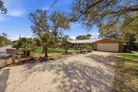 Building Photo - "Charming 4-Bedroom Shalimar Retreat- Power Included With Rent!"