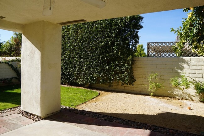 Building Photo - 43917 Cll Las Brisas W