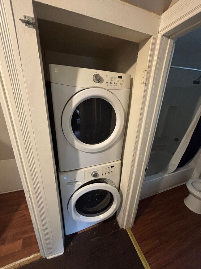 Building Photo - 111 Eldridge