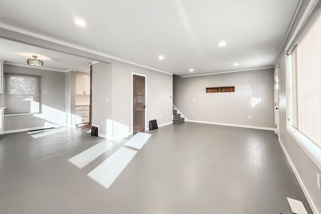 Building Photo - Remodeled 3-Bedrom Richland Alphabet Home ...