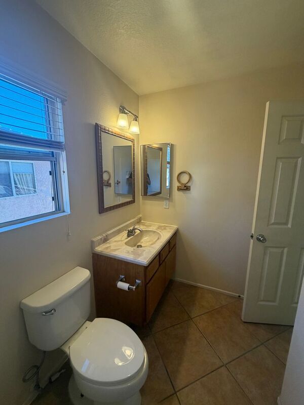 Building Photo - 39366 Calistoga Dr