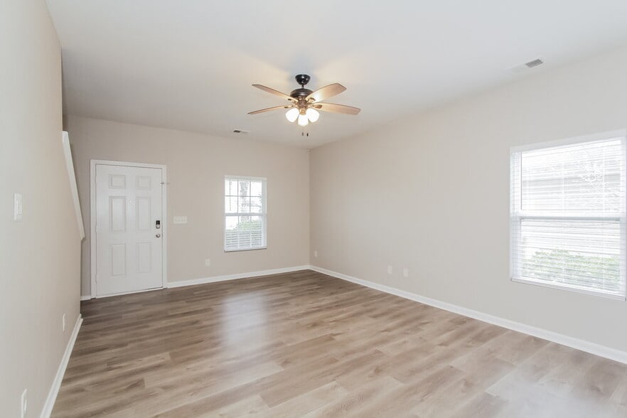 Building Photo - 4414 Hadstone Ln