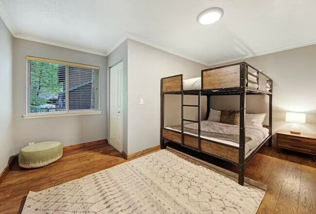 Building Photo - JB01 - 3 bedroom two bath house for rent