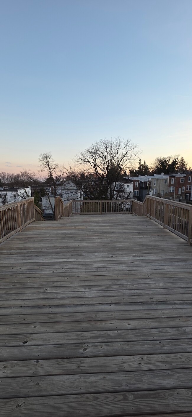 Building Photo - 2461 Shirley Ave