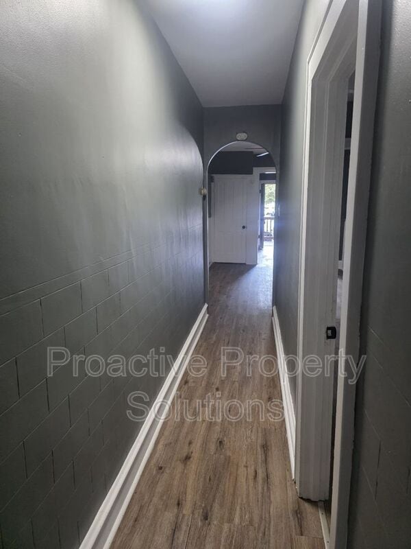 Building Photo - 532 Alder St