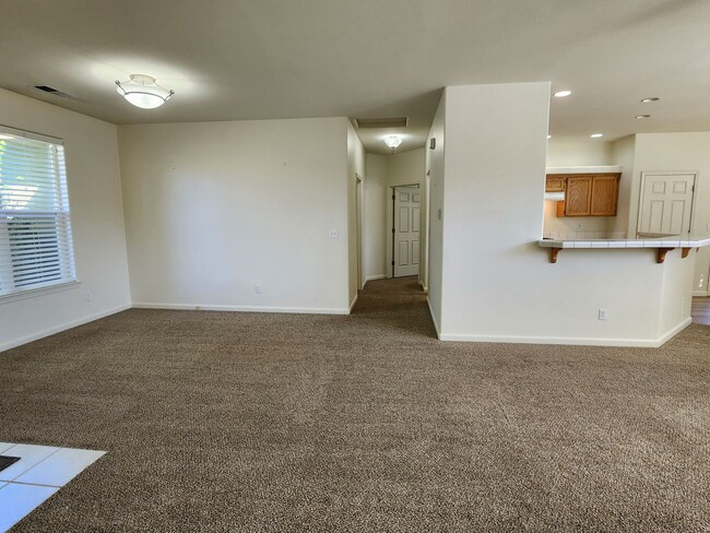 Building Photo - Home For Rent in Wildhorse Area of Minden
