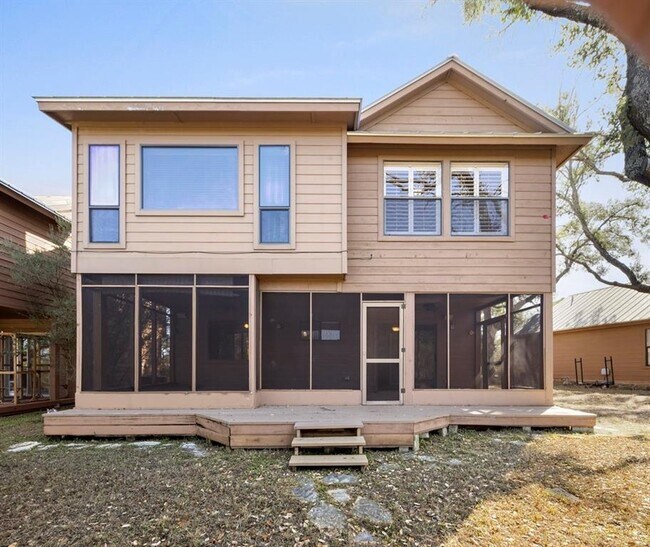 Building Photo - 108 Courtside Cir