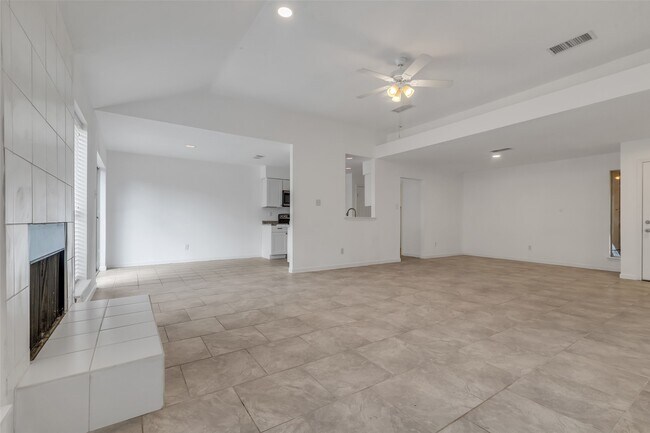 Building Photo - 4307 Eagle Fork Dr