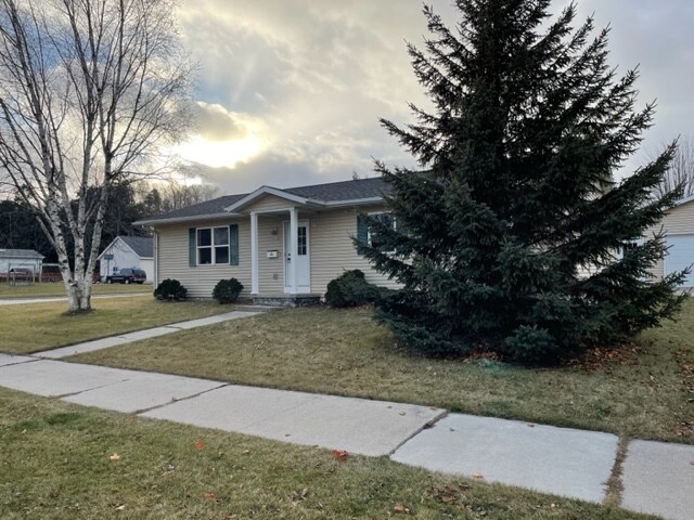 Building Photo - 2410 S 18th St