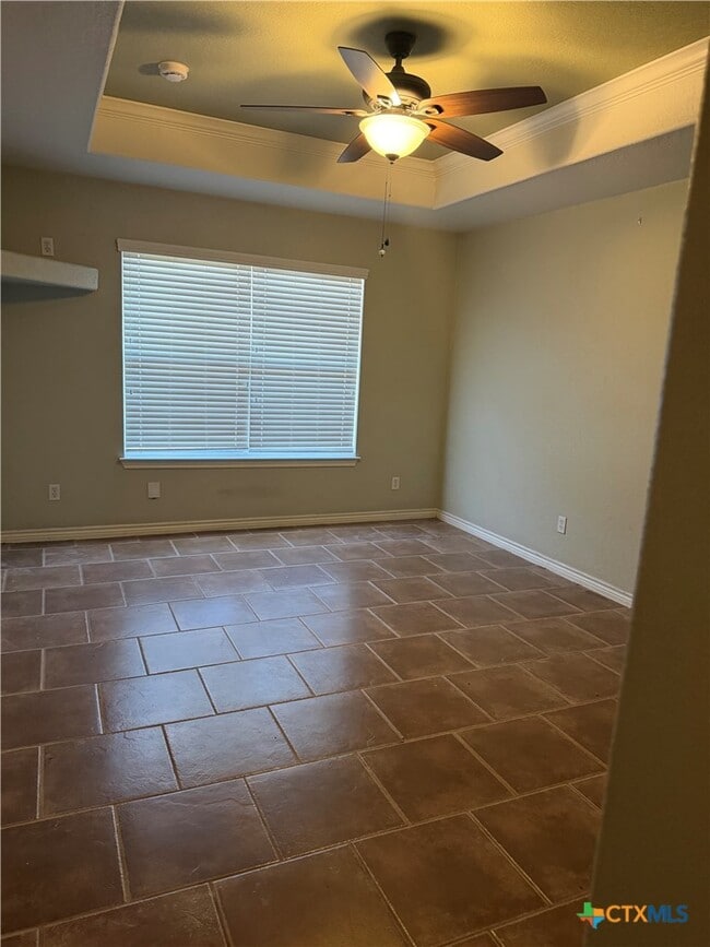 Building Photo - 3021 Pine Valley Dr