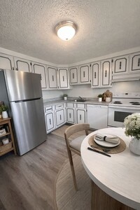 Building Photo - Available this July! 2 Bedroom Apartment in Jefferson Trace. Call us to schedule a tour!