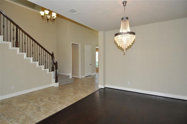 Building Photo - 11002 Glenrothers Dr
