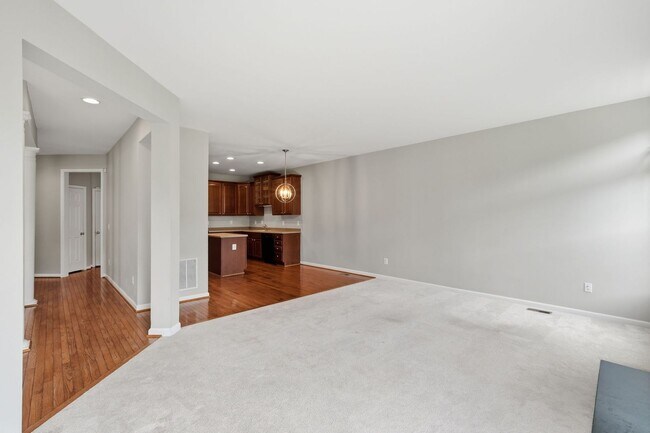 Building Photo - Experience the perfect blend of comfort, style, and functionality in this beautifully designed fo...