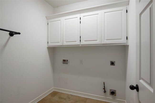 Building Photo - 19826 Summit Crest Ct