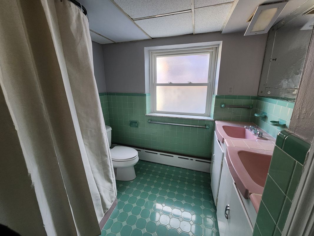 Building Photo - 20 S Marion Ave