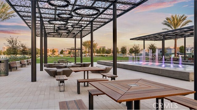 Building Photo - 1720 Park St