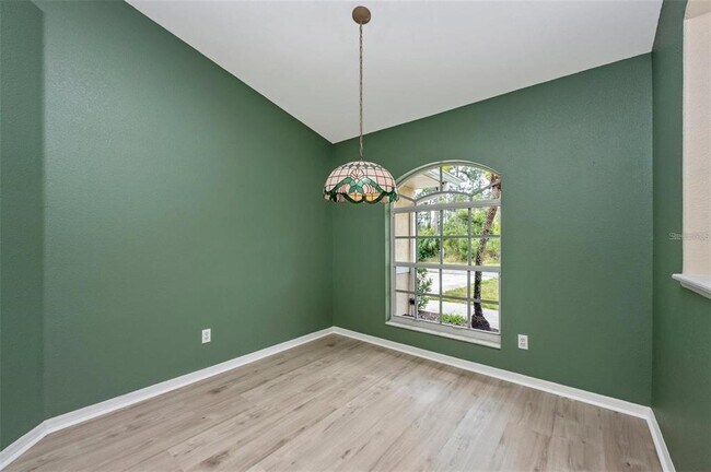 Building Photo - 4382 Sunburst Ave