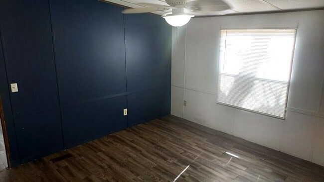 Building Photo - 20646 Alta Vista Dr