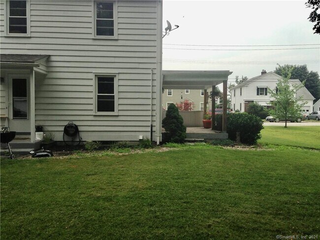 Building Photo - 57 Sholes Ave