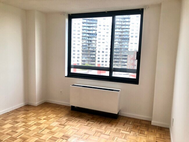 Building Photo - 2287 Johnson Ave