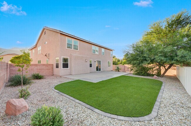 Building Photo - 1st MONTH FREE! Lone Mountain Heights Luxu...