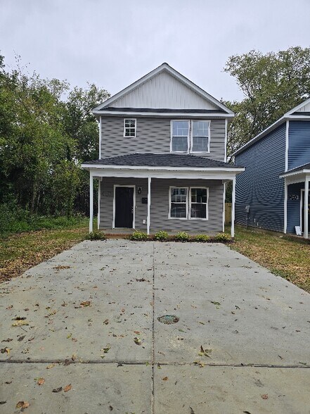 Primary Photo - 120 N 9th St